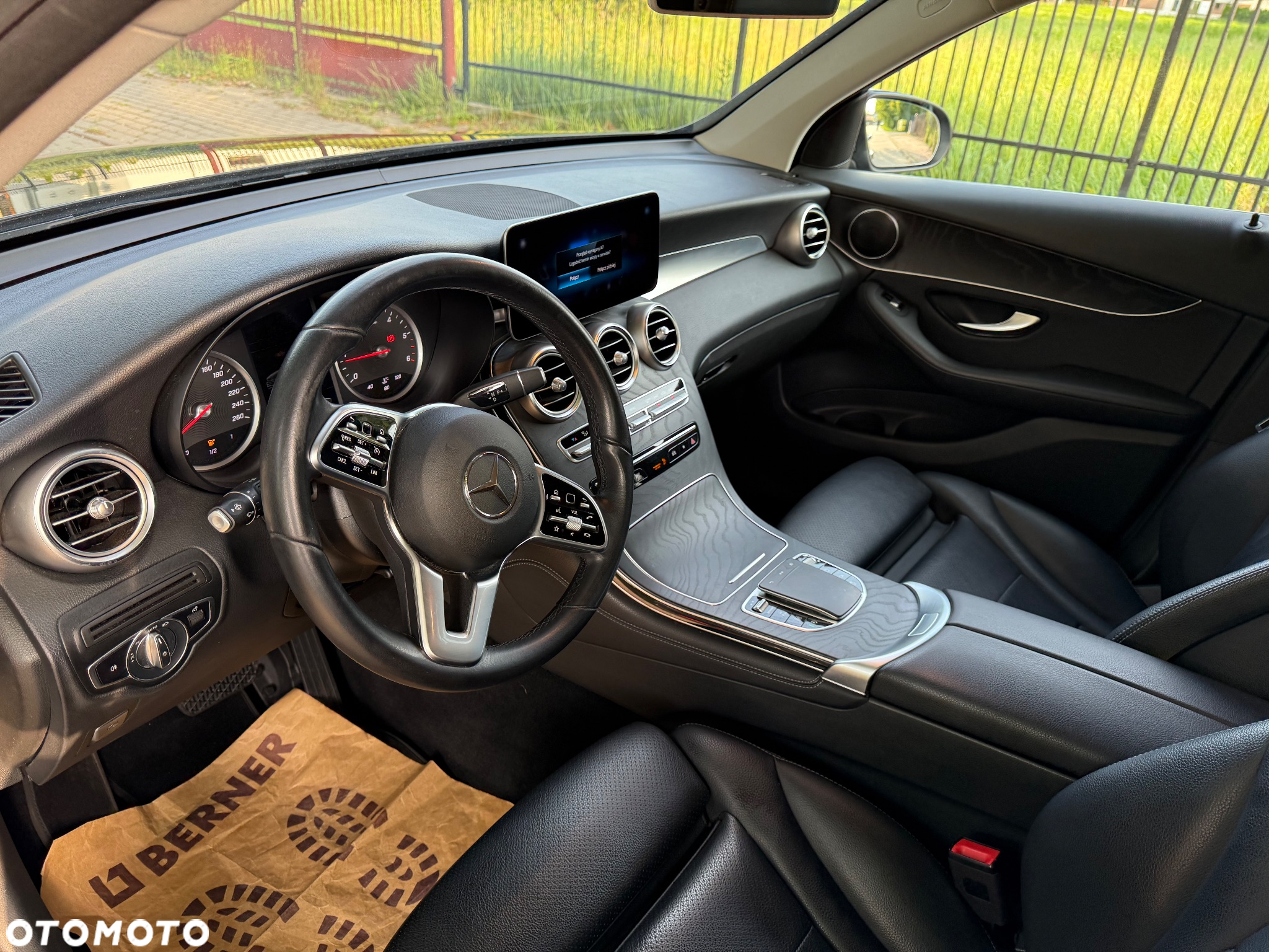 Mercedes-Benz GLC 200 d 4-Matic Business Edition - 16
