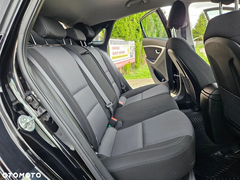 Hyundai i30 i30cw 1.4 Edition Plus - 24