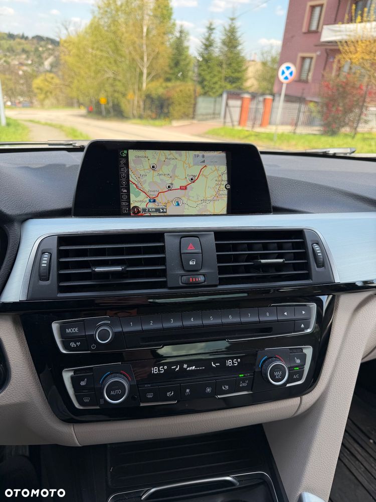 BMW Seria 3 318i Sport Line - 14