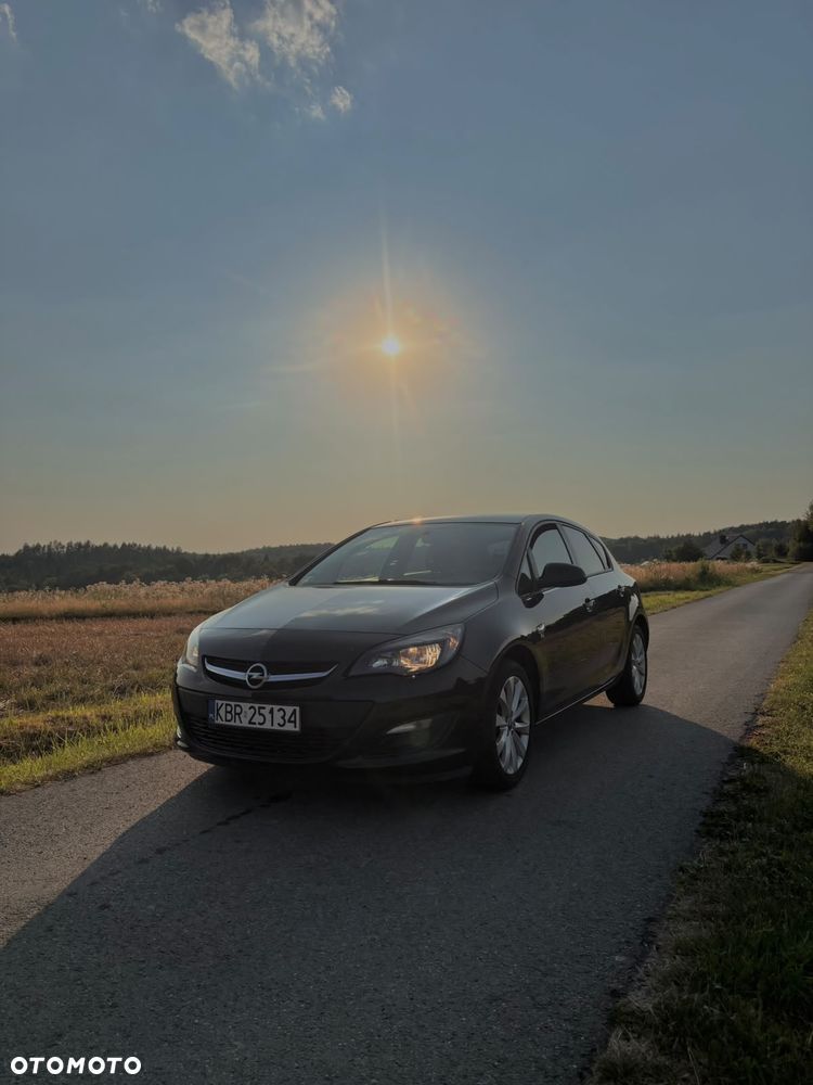 Opel Astra 1.4 - 7