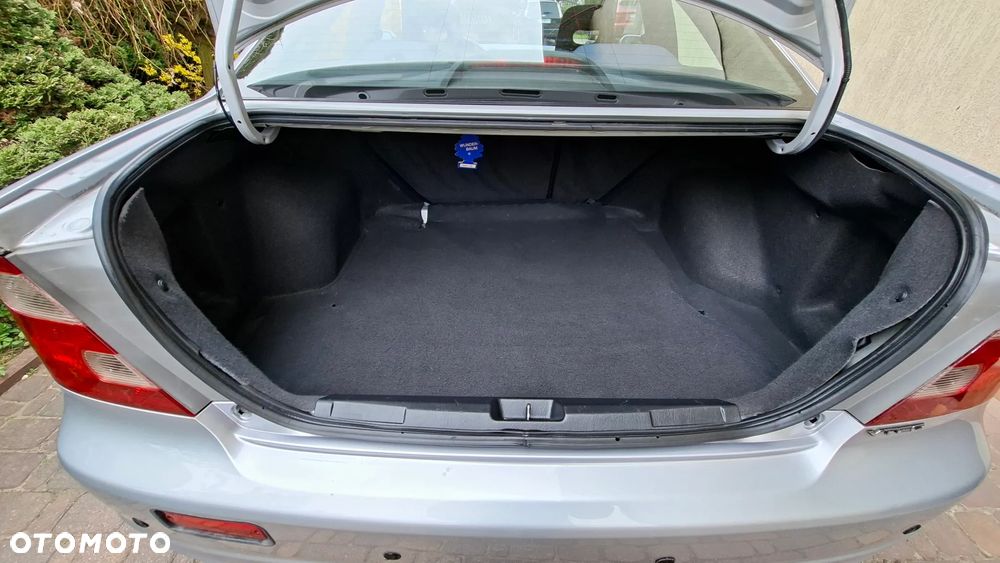 Honda Civic 1.7 ES - 13