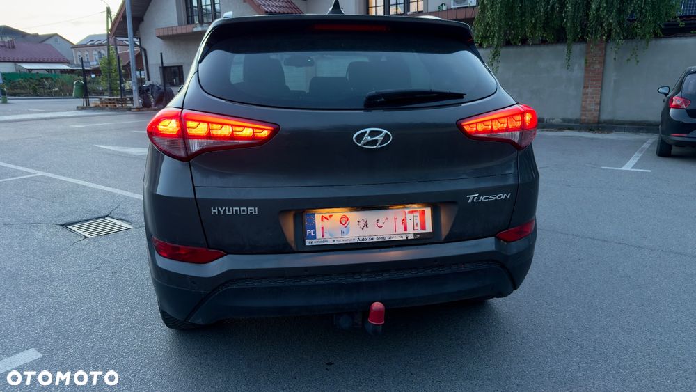 Hyundai Tucson blue 1.7 CRDi 2WD Style - 14