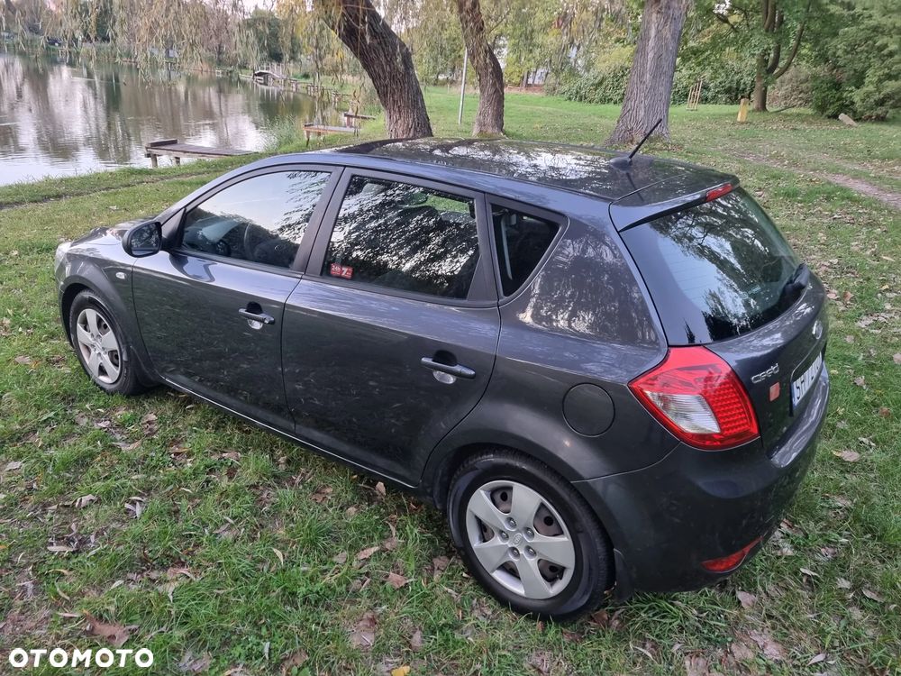 Kia Ceed 1.4 S - 2
