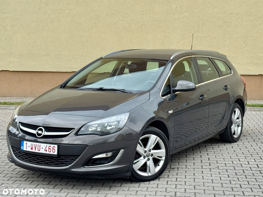 Opel Astra 1.4 T Cosmo - 1
