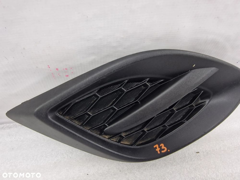 MAZDA 2 LIFT 10- PRAWA KRATKA BOCZNA ZDERZAKA PRZEDNIEGO PRZÓD , NR DR62-50C11 , NR AUKCJI A/73 - 3