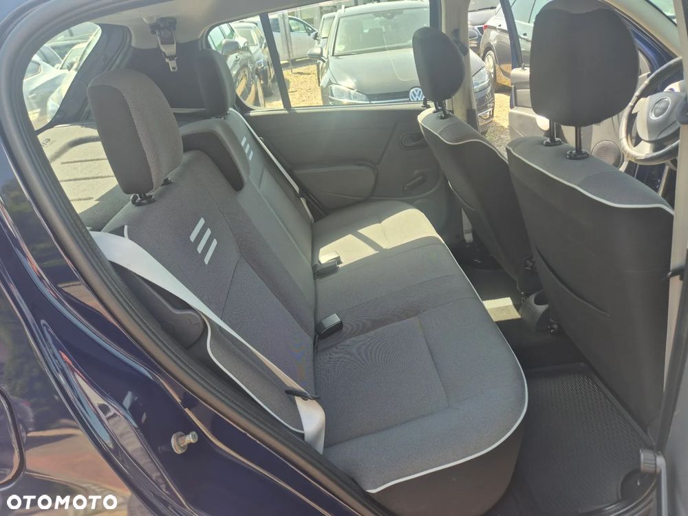 Dacia Sandero 1.2 16V Ambiance - 11