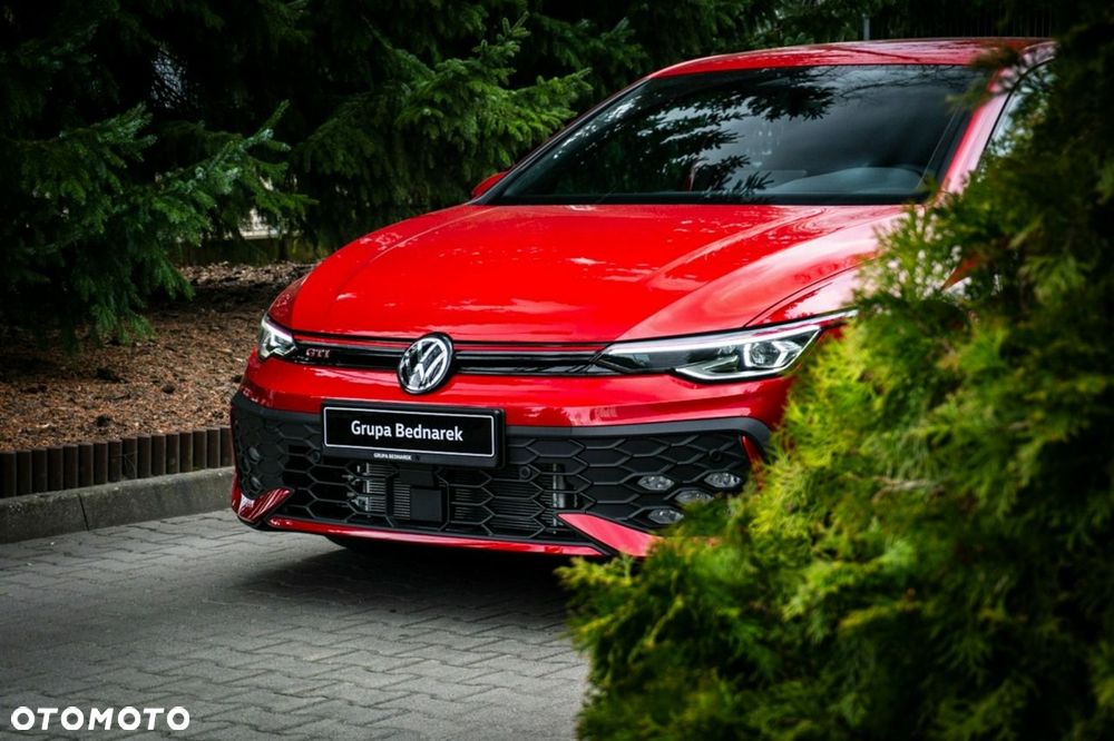 Volkswagen Golf - 38