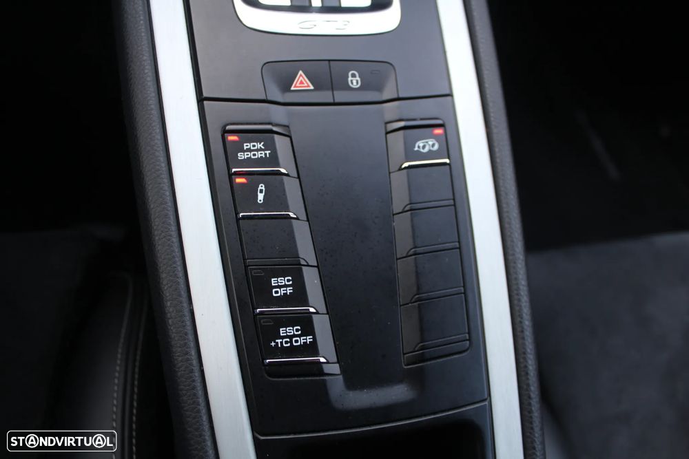 Porsche 911 Série F - 31