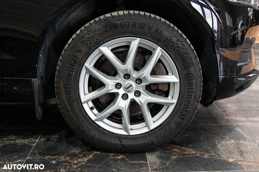 Volvo XC 60 D4 AWD Geartronic Momentum - 9