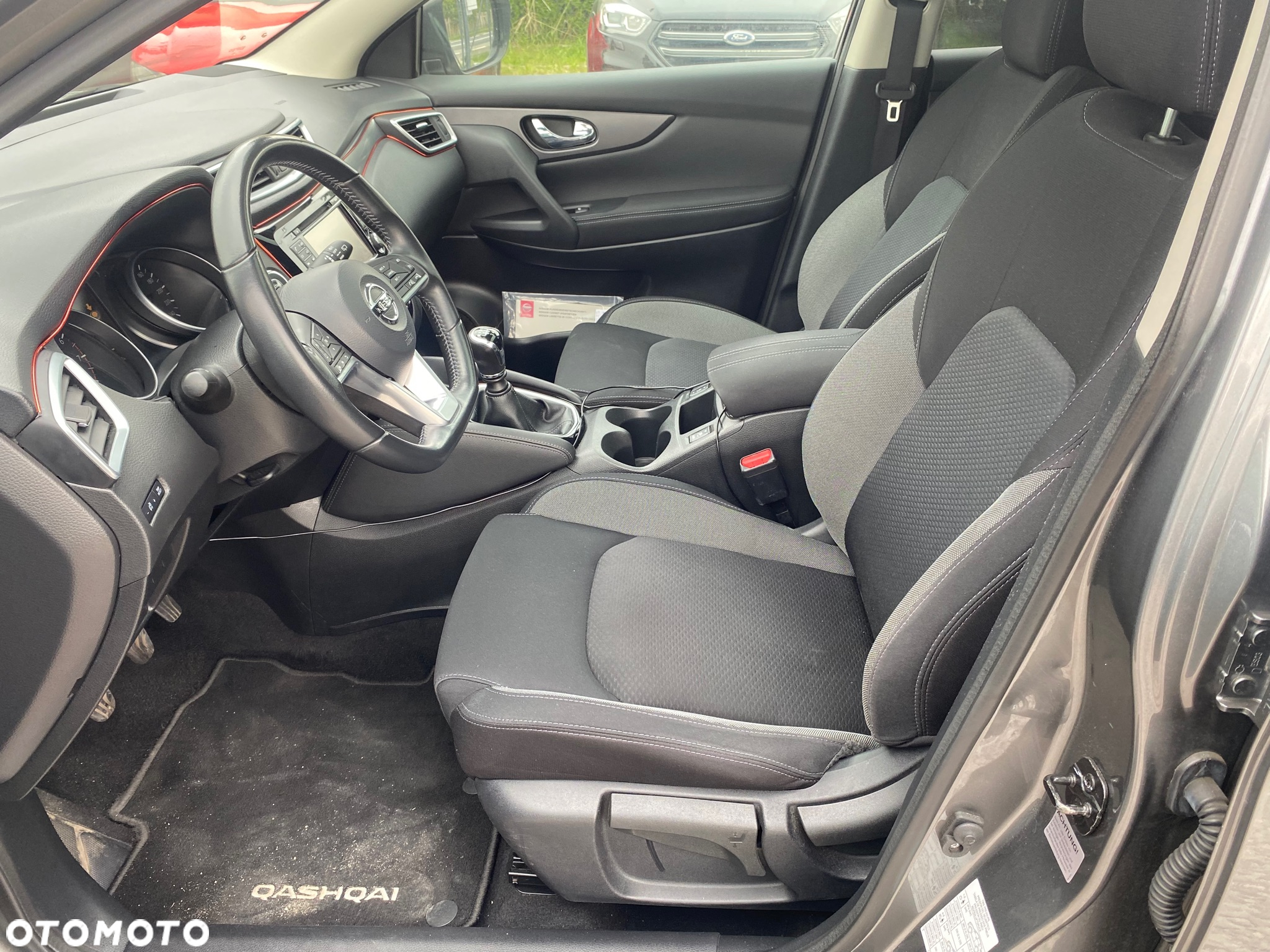 Nissan Qashqai 1.6 DIG-T N-Connecta - 22