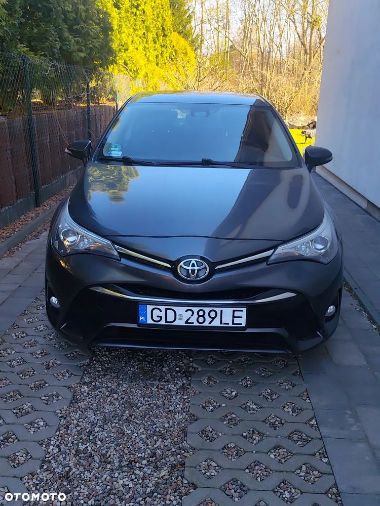 Toyota Avensis 1.8 Active MS - 17