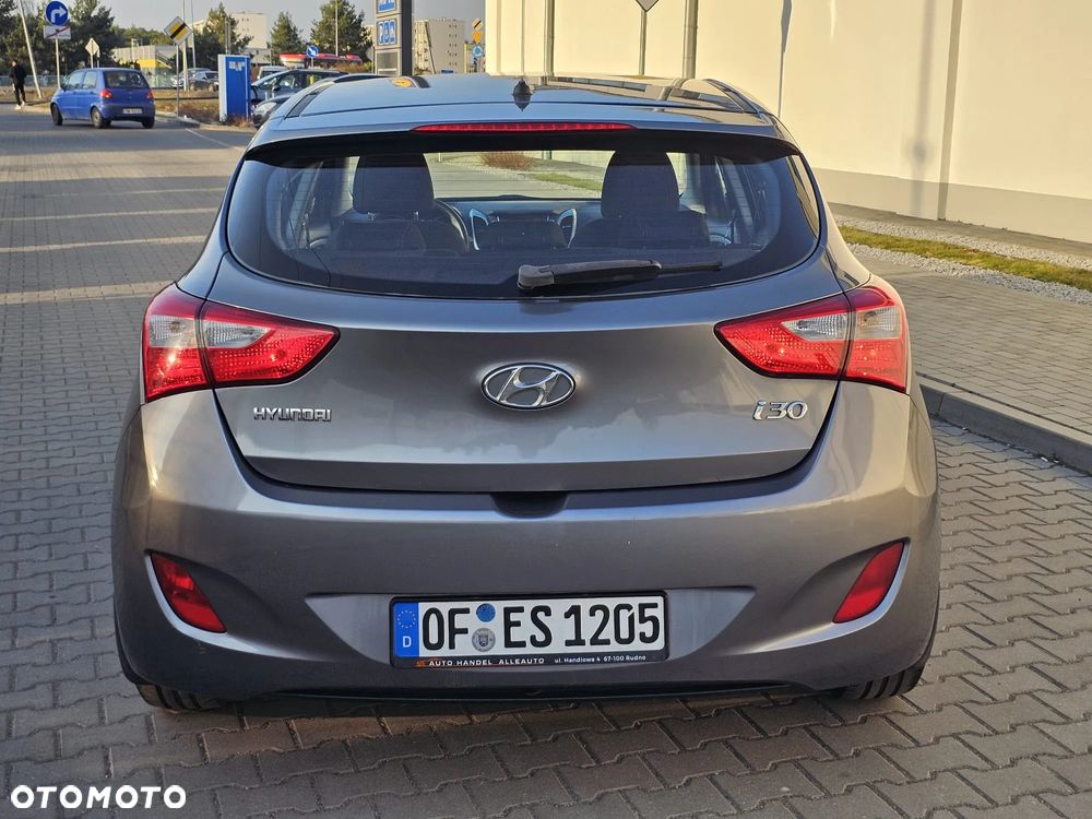Hyundai i30 1.4 CRDi Premium - 7