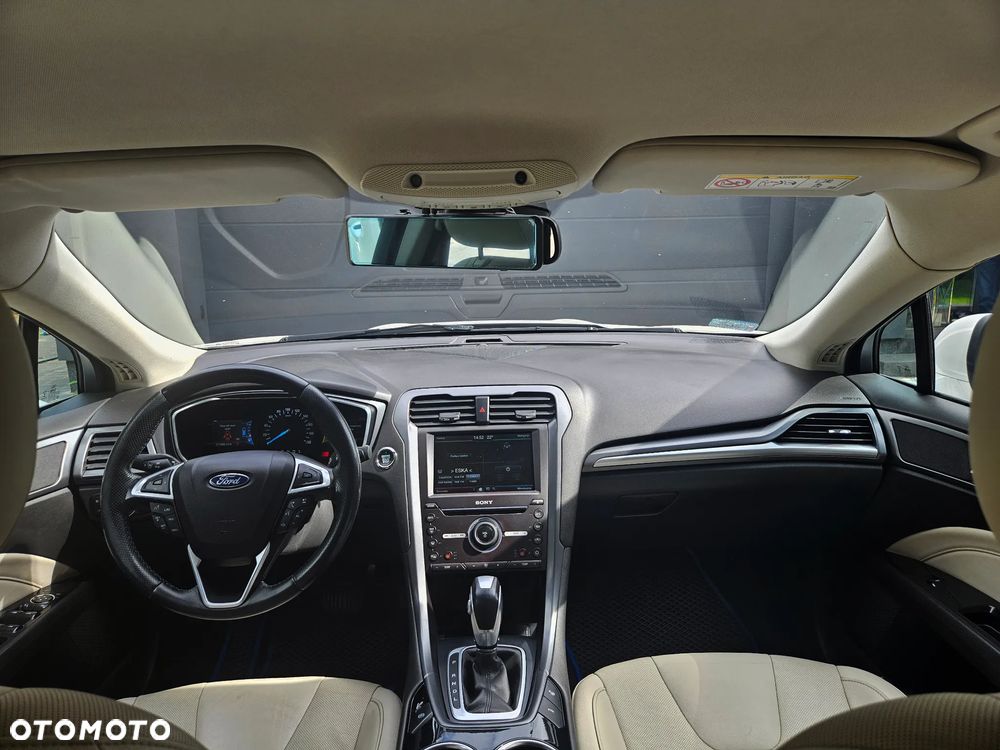 Ford Mondeo Vignale 2.0 Hybrid - 31