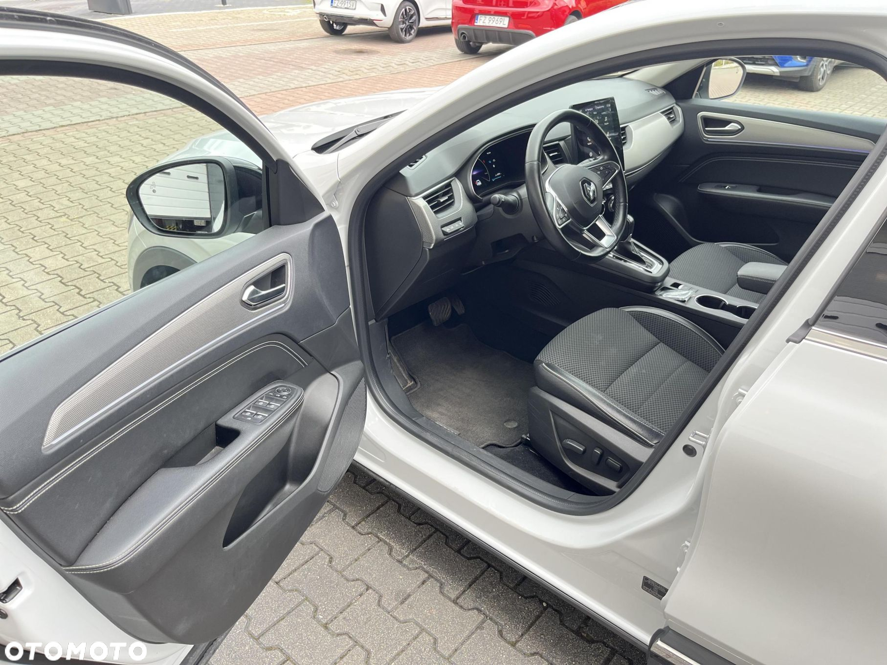 Renault Arkana 1.6 E-TECH Techno MMT - 10