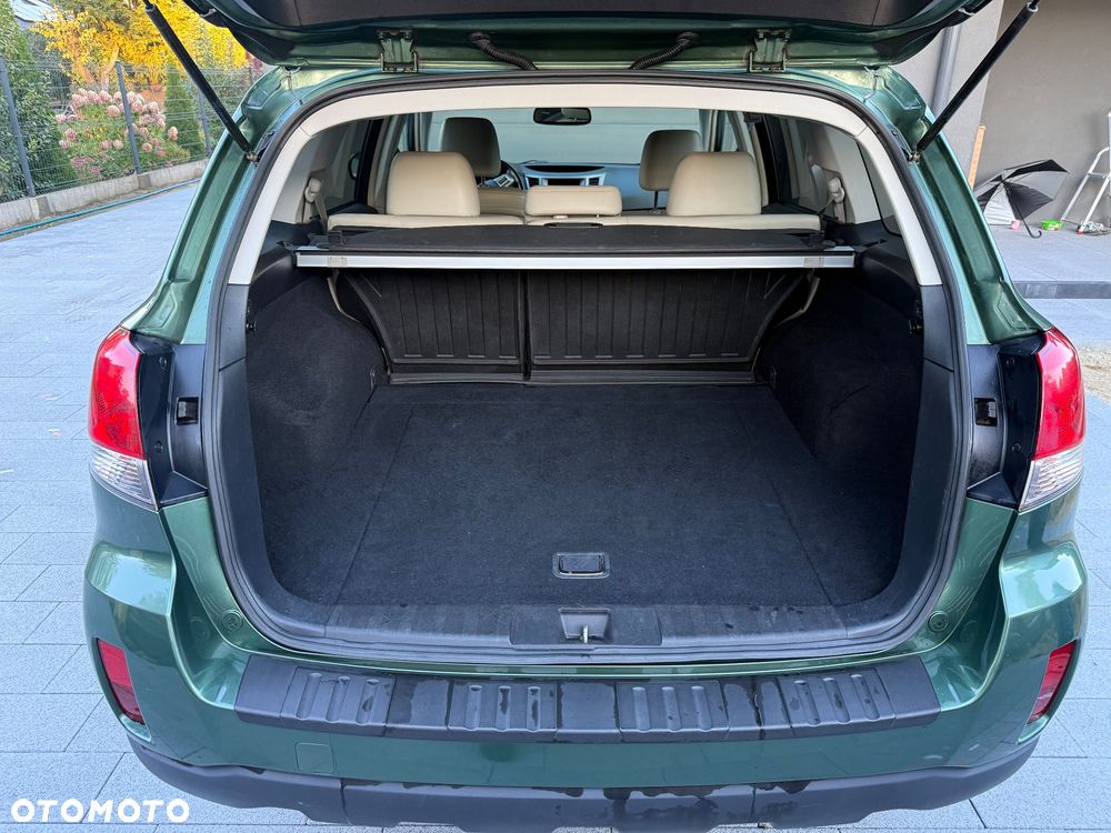 Subaru Outback 3.6 R Exclusive Navi - 9