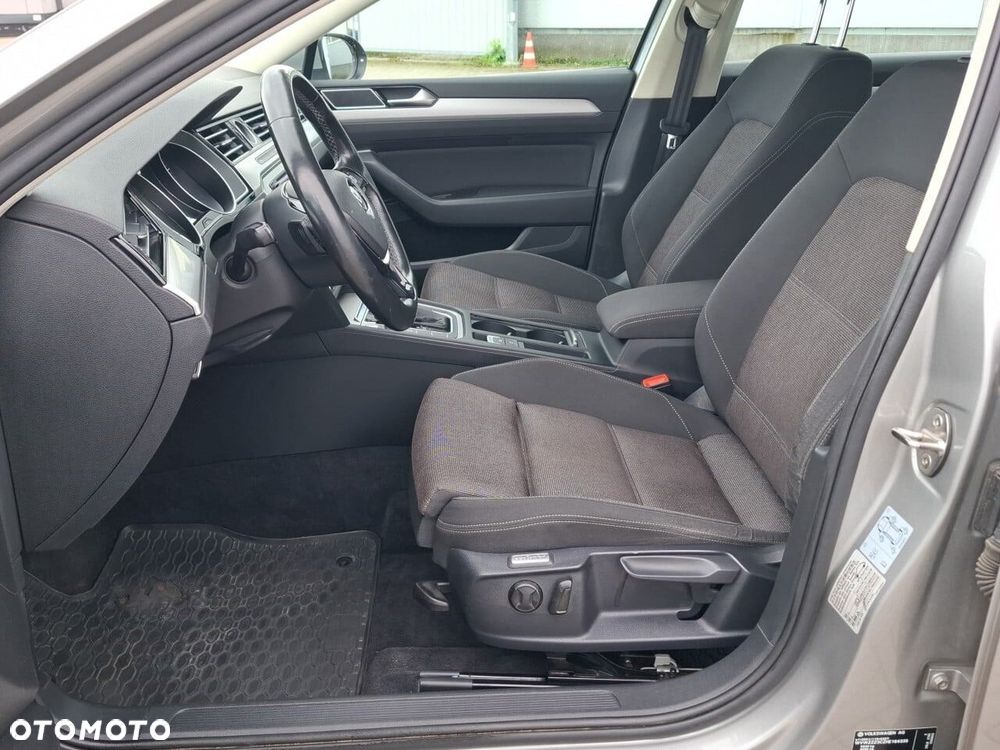 Volkswagen Passat 2.0 TDI BMT Comfortline DSG - 12