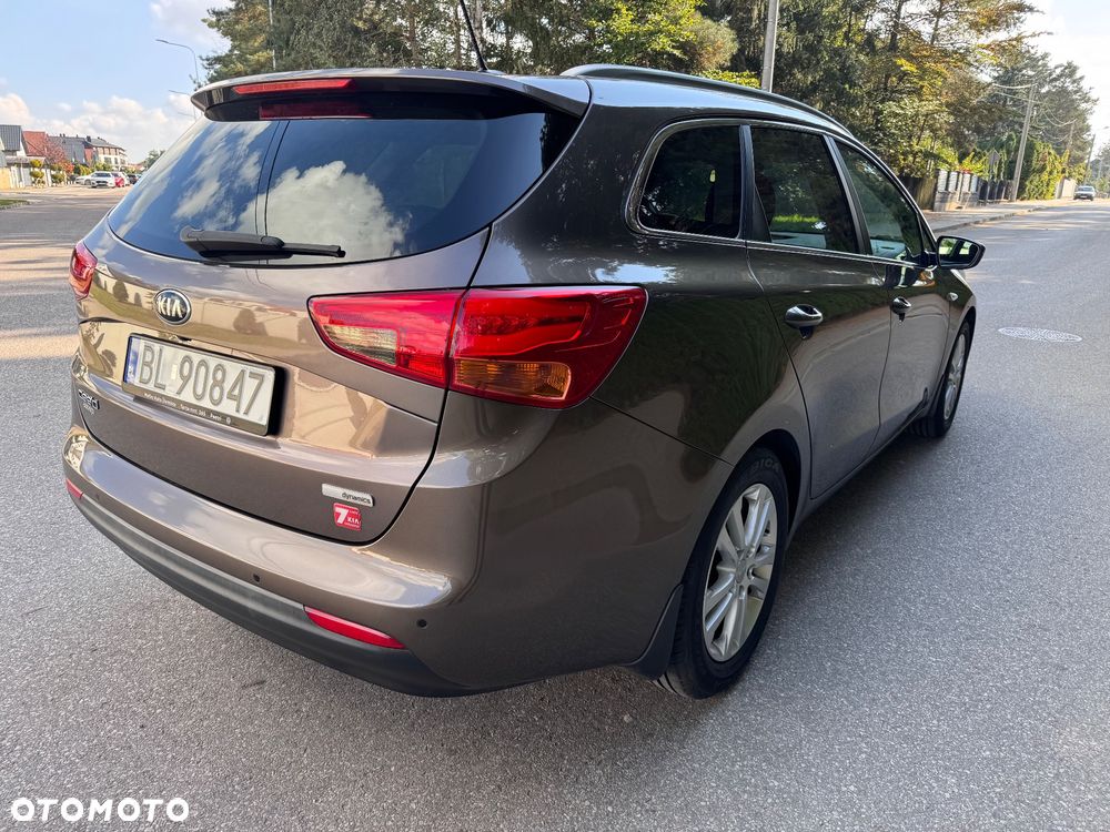 Kia Ceed Cee'd 1.6 GDI Business Line - 10