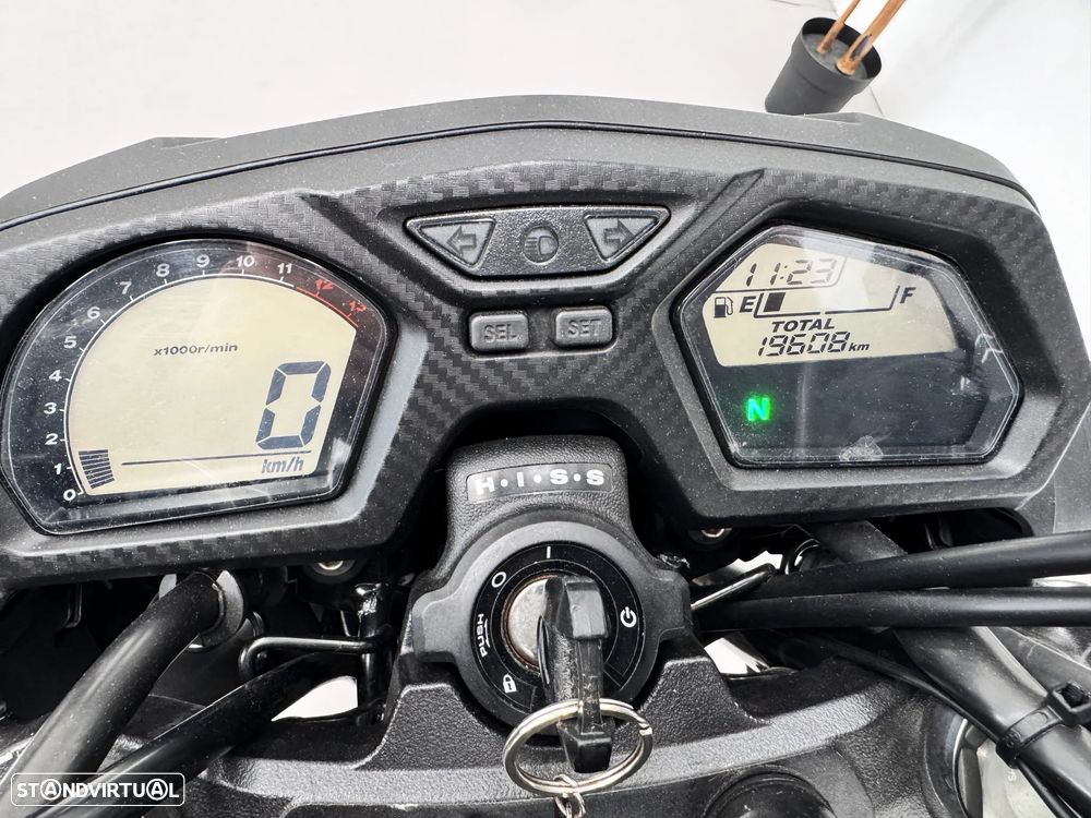 Honda CB 650F A - 16