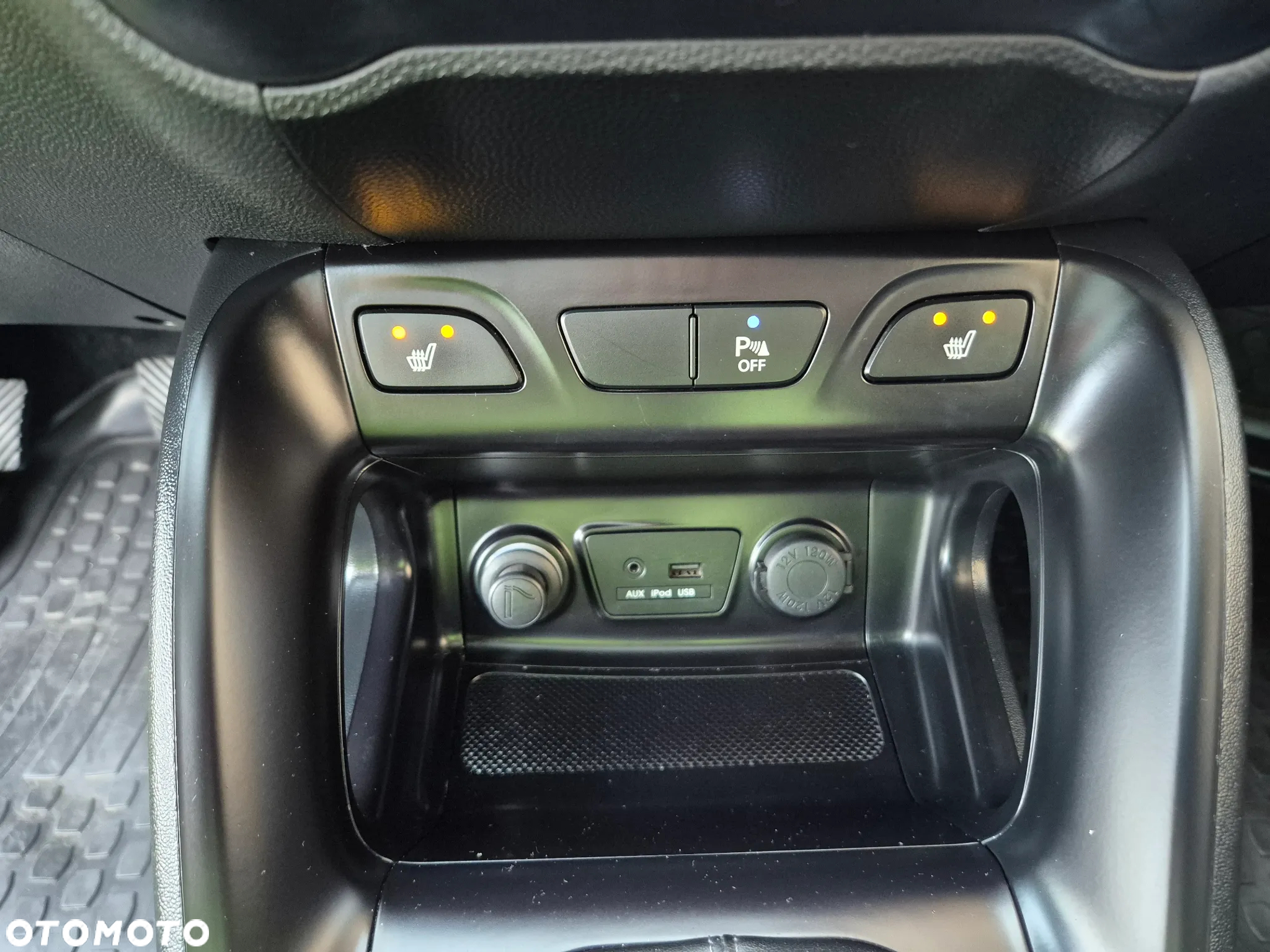 Hyundai ix35 2.0 CRDi 4WD Premium - 36