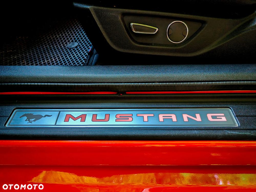 Ford Mustang 5.0 V8 GT - 20