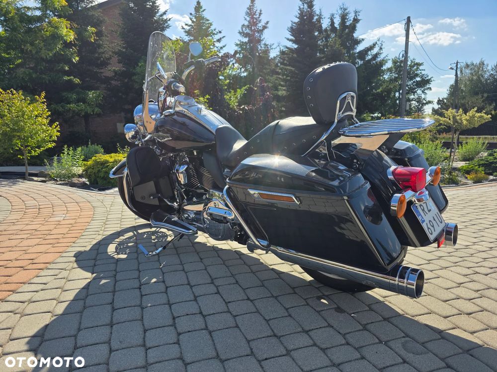 Harley-Davidson Touring Road King - 1