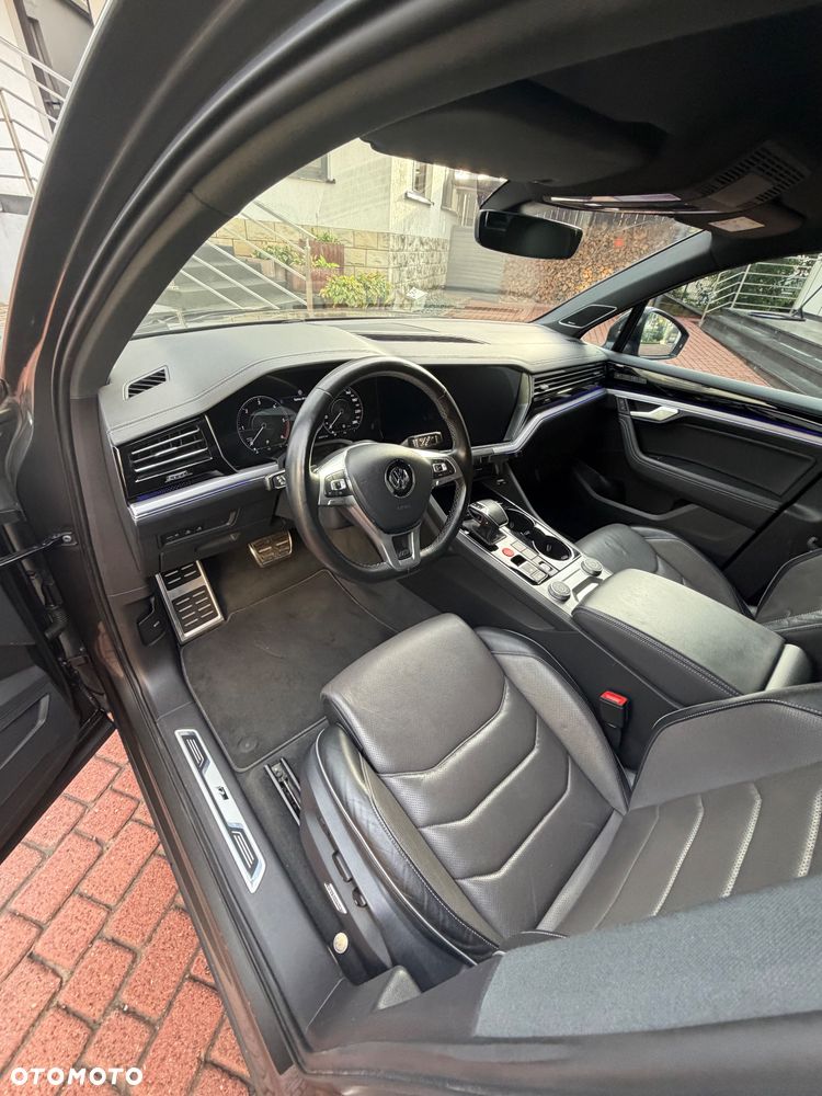 Volkswagen Touareg 4.0 V8 TDI SCR 4Mot R-Line - 28