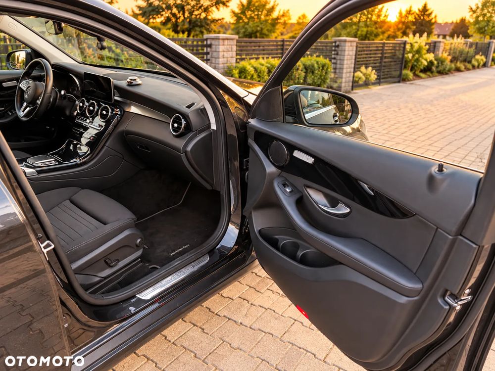 Mercedes-Benz GLC - 18