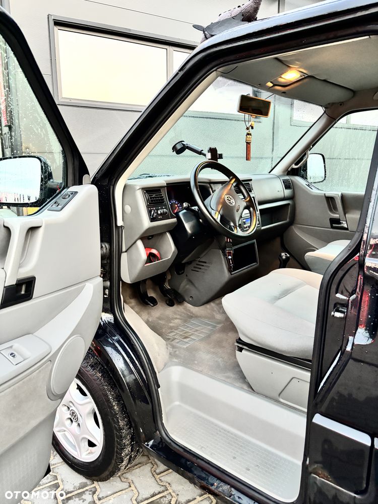 Volkswagen Multivan Standard - 6