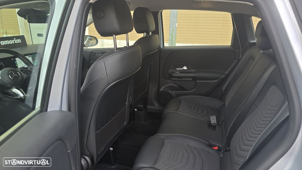 Mercedes-Benz B 180 d - 22