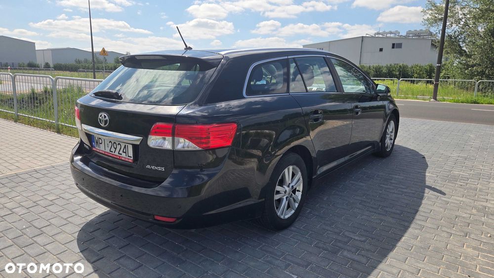 Toyota Avensis - 3