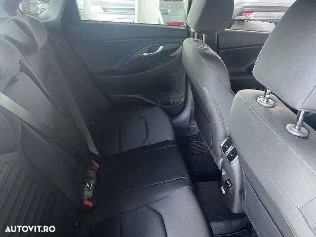 Hyundai i30 1.5 96CP M/T Highway - 15