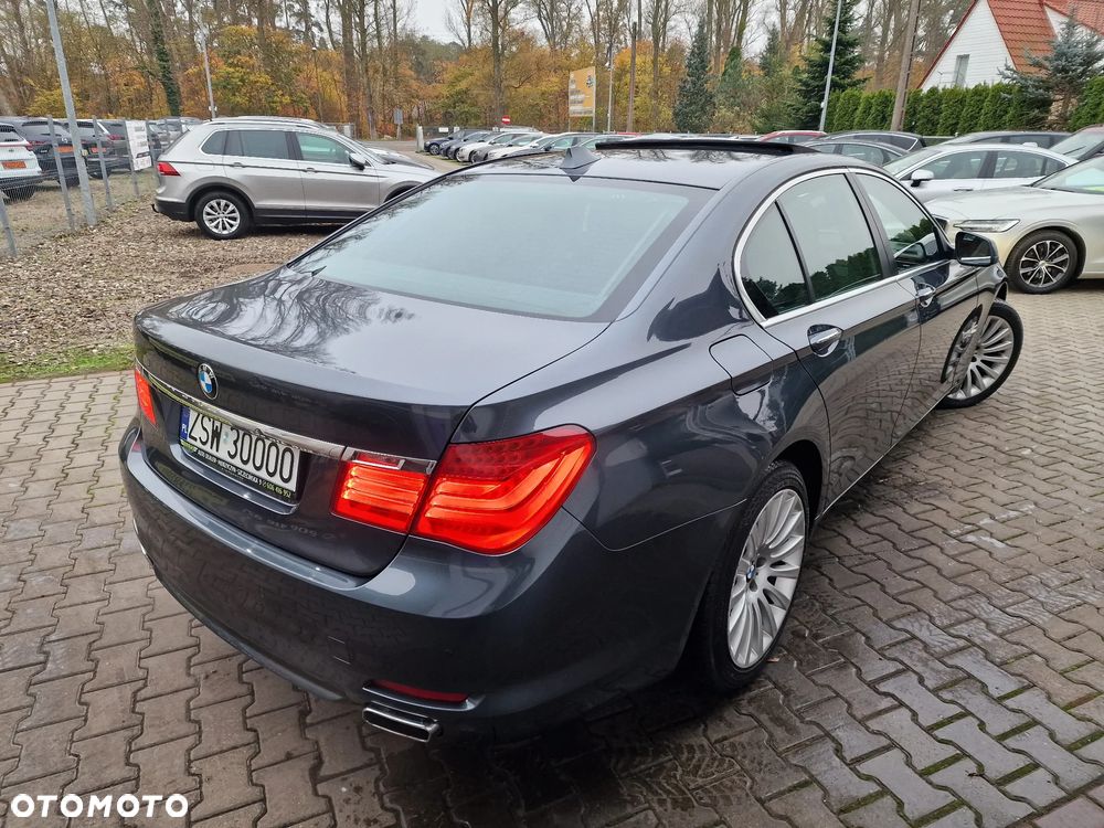 BMW Seria 7 740d xDrive - 4