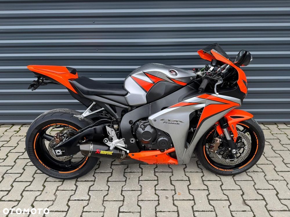 Honda CBR - 1