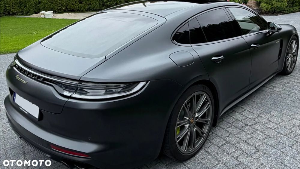 Porsche Panamera 4 Platinum Edition - 11