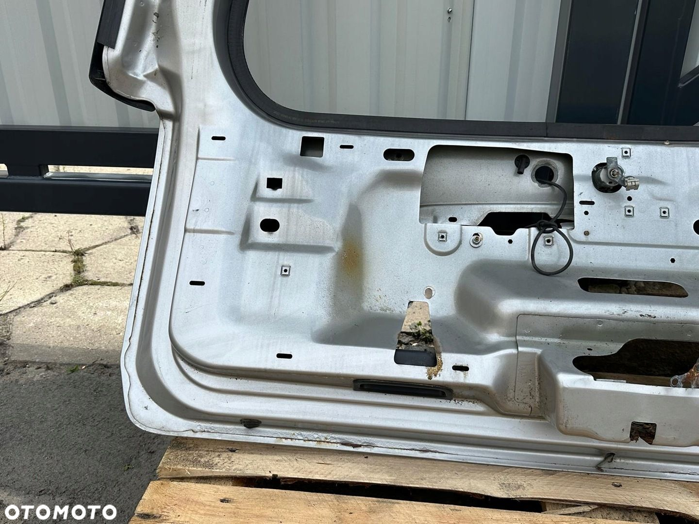 SAAB 9-7X 05-09R KLAPA TYŁ TYLNA BAGAŻNIKA ORYGINAŁ OEM - 5