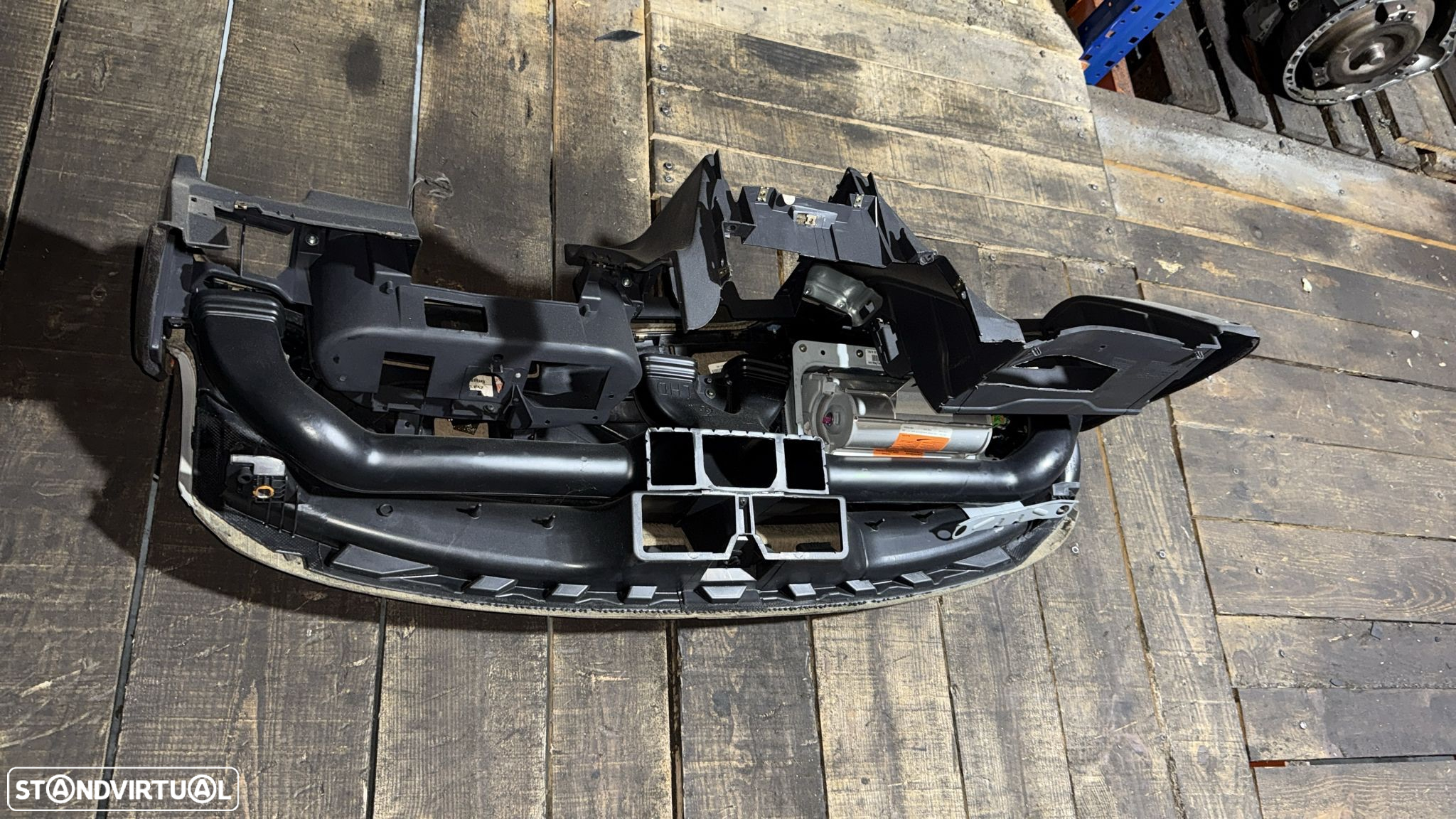 TABLIER VOLVO V40 - 2