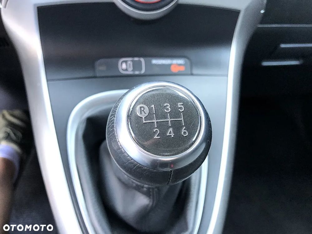 Toyota Verso 1.6 D-4D 5-Sitzer Start/Stop Executive - 19