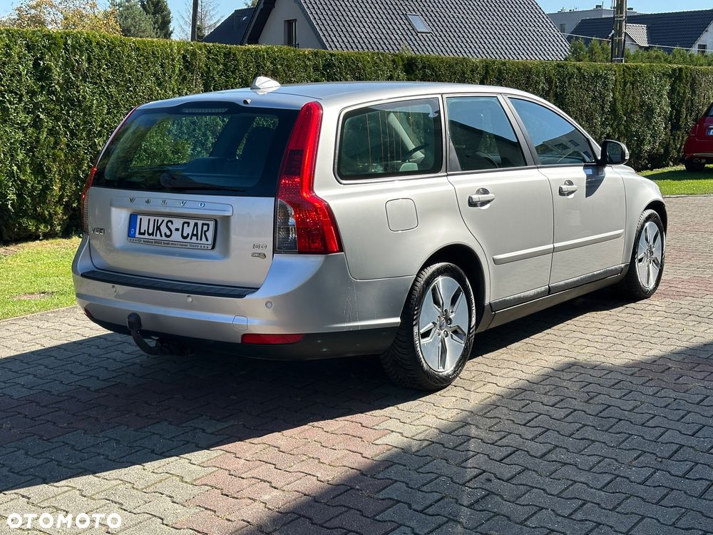 Volvo V50 1.6D DPF DRIVe Momentum - 36