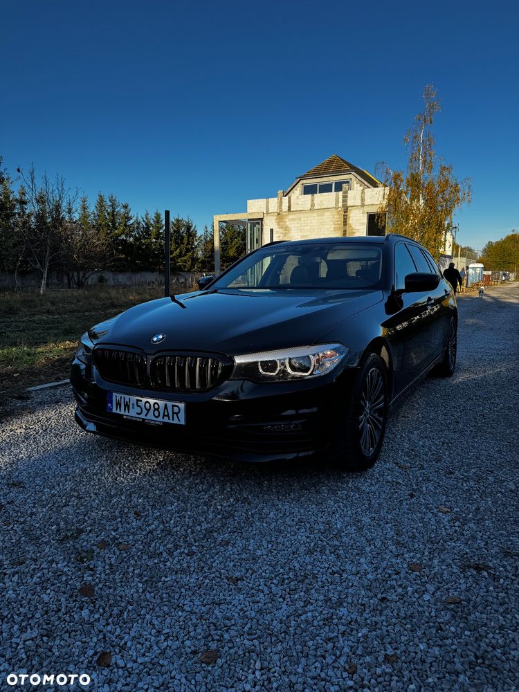 BMW Seria 5 520d Sport Line - 2