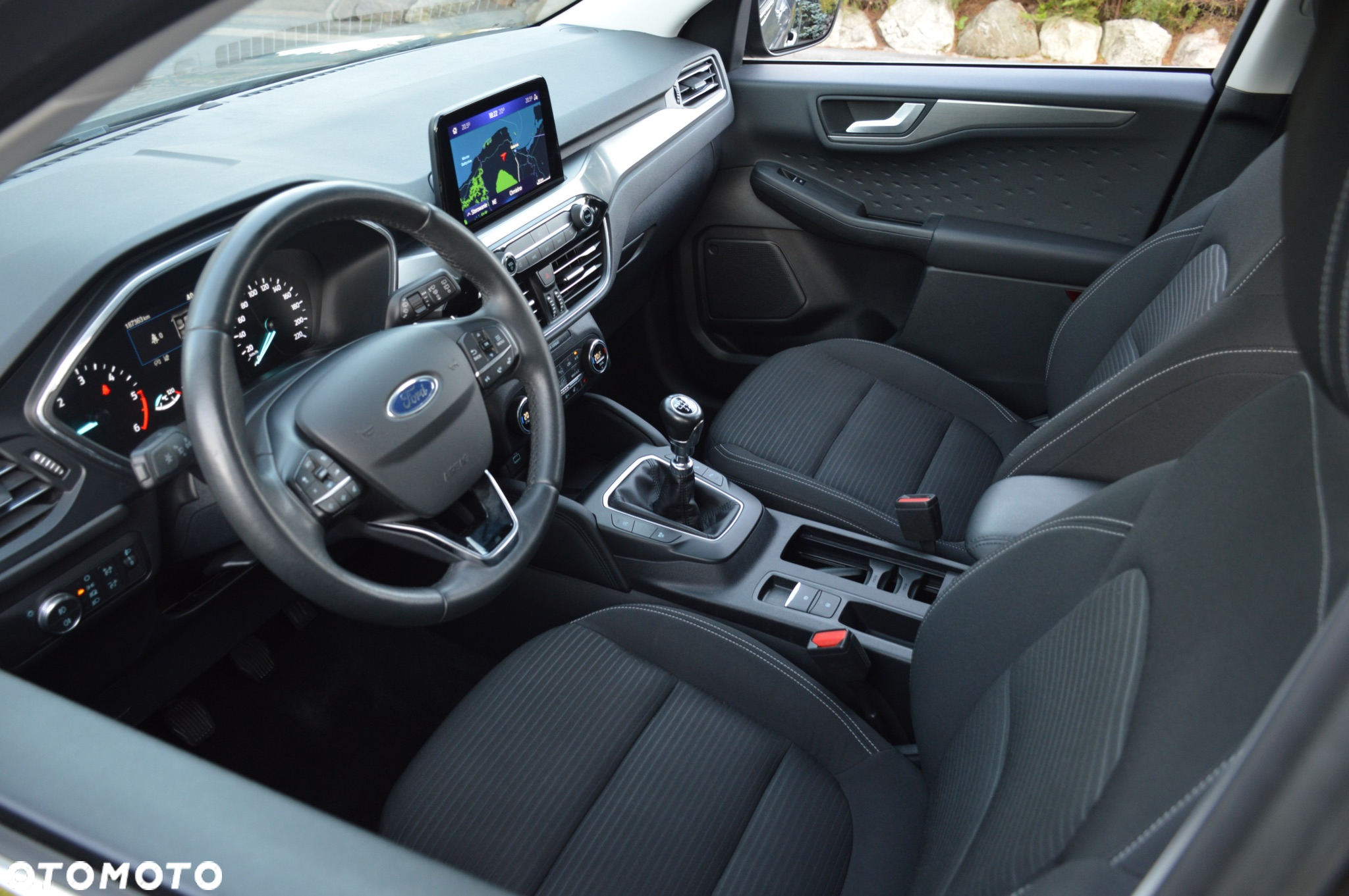 Ford Kuga 2.0 EcoBlue Hybrid TITANIUM - 17