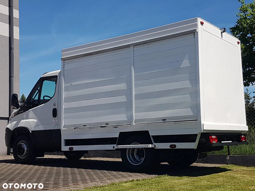Iveco 70C18 KONTENER ROLETY BOK DO TRANSPORTU WODY 3,23x2,21x1,86 KLIMA DMC 7000KG RAMA PODWOZIE - 28