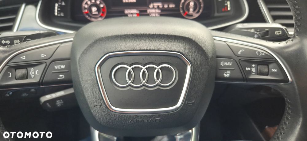 Audi Q7 - 13