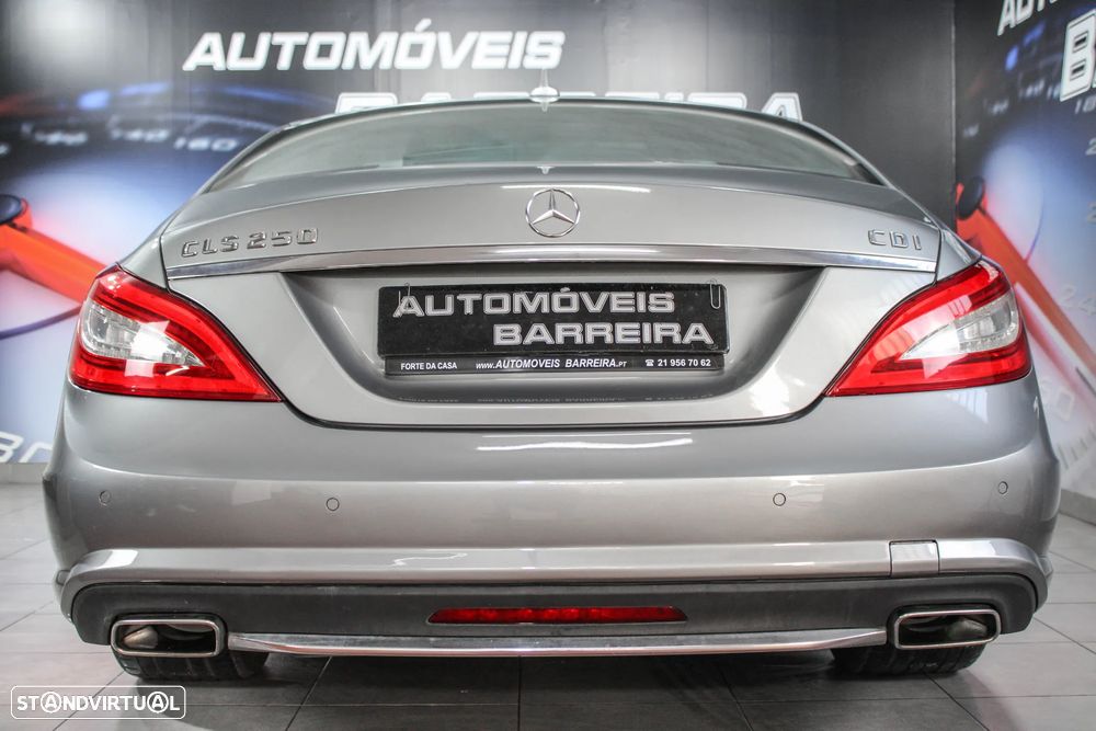 Mercedes-Benz CLS 250 CDI DPF BlueEFFICIENCY 7G-TRONIC - 20