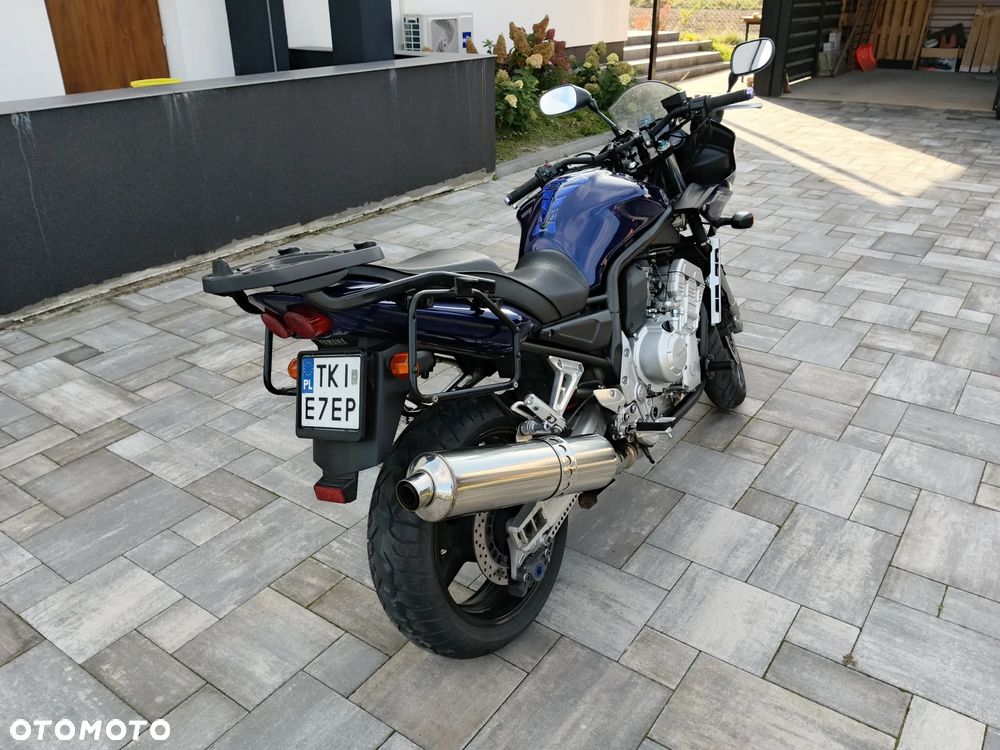 Yamaha FZS - 7