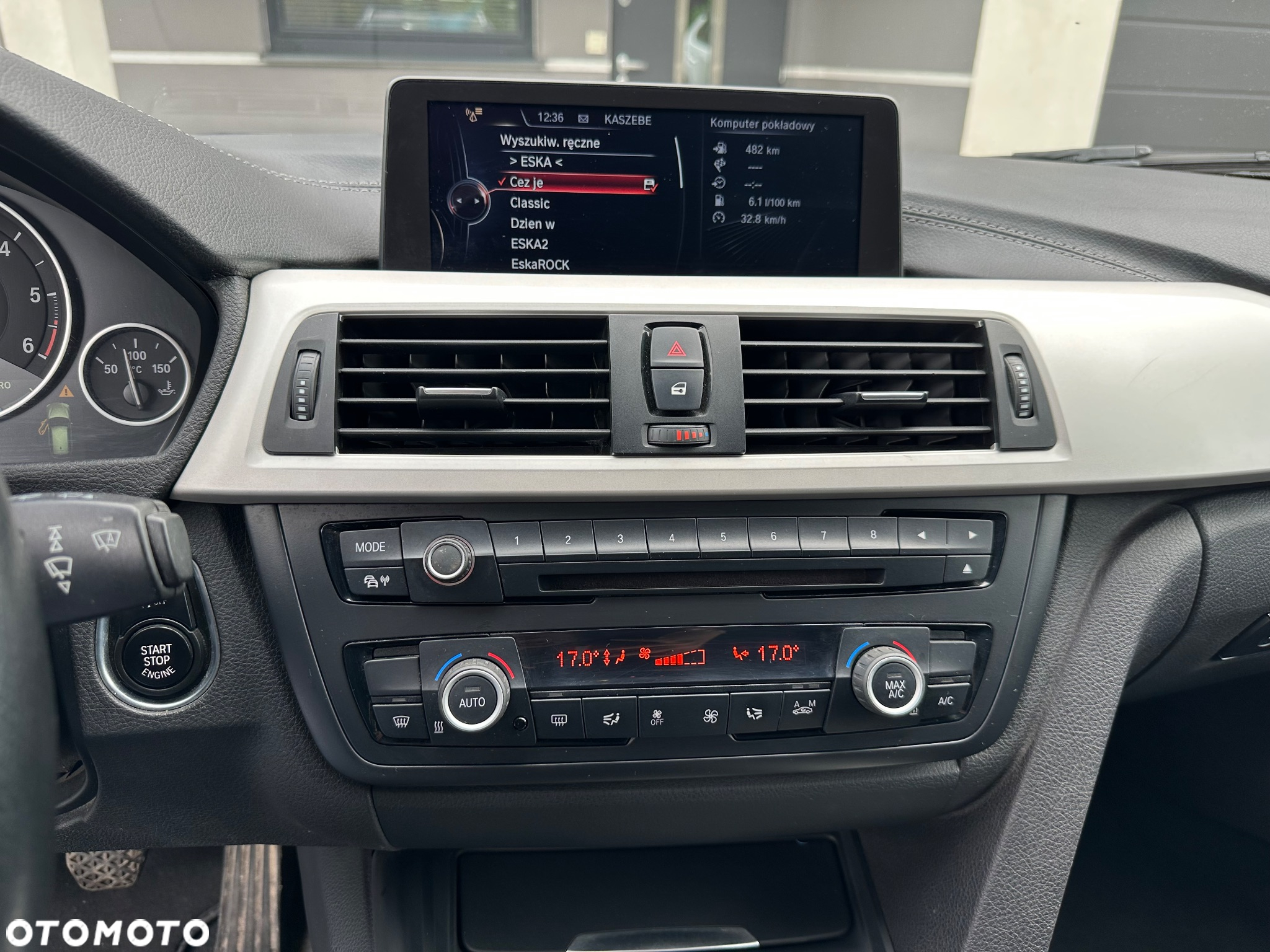 BMW Seria 3 318d Touring - 14