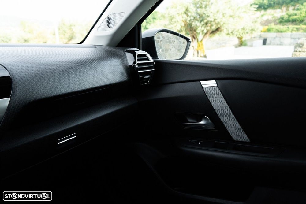 Citroën C4 1.2 PureTech Shine - 28