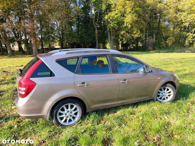 Kia Ceed Cee'd 2.0 crdi Optimum + - 3