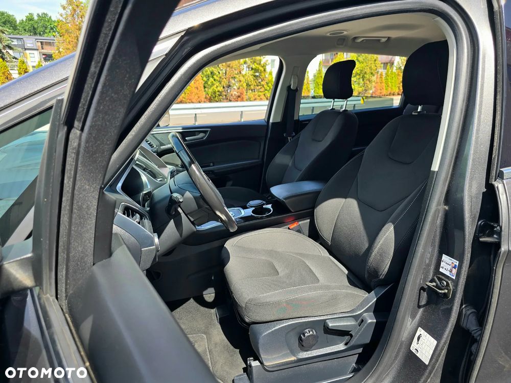 Ford S-Max 2.0 EcoBlue Titanium - 26