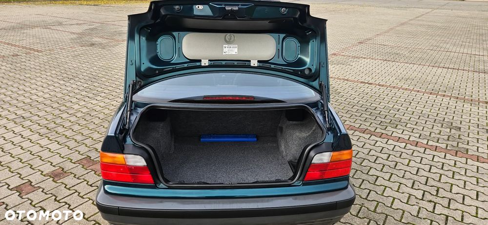 BMW Seria 3 316i - 29