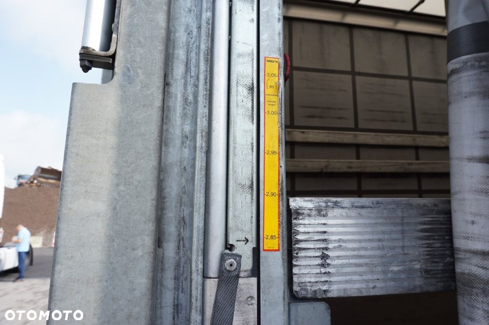 Schmitz Cargobull FIRANA VARIOS 385/55 R 22,5 OŚ PODNOSZONA * 2022 * - 9